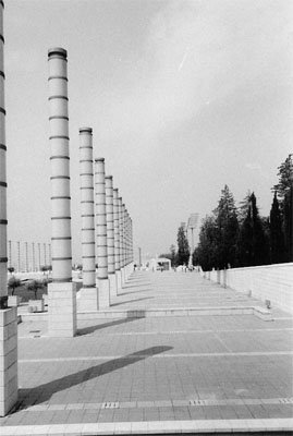 33_saeulen_medium