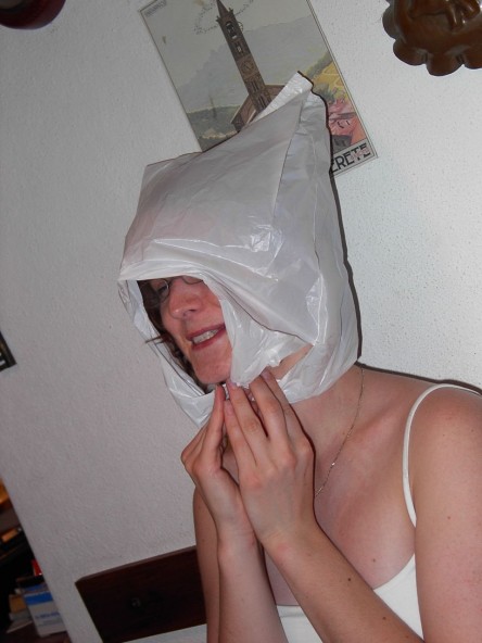 35_yvonne_plastiksack_big