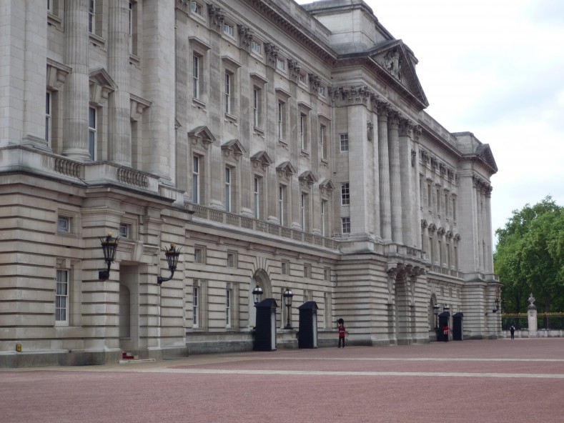 UK2010244
