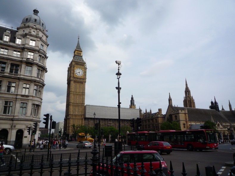 UK2010248