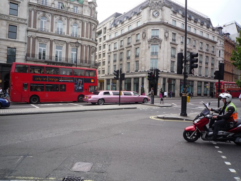 UK2010270