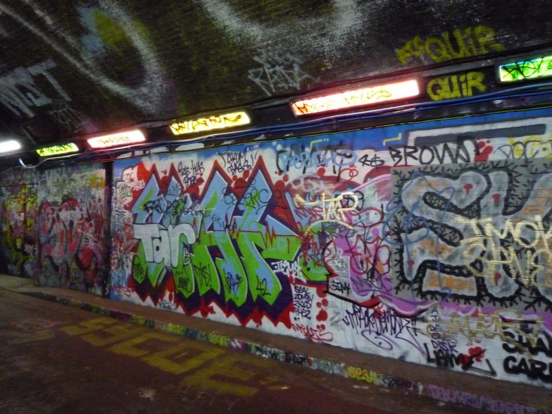 UK2010274