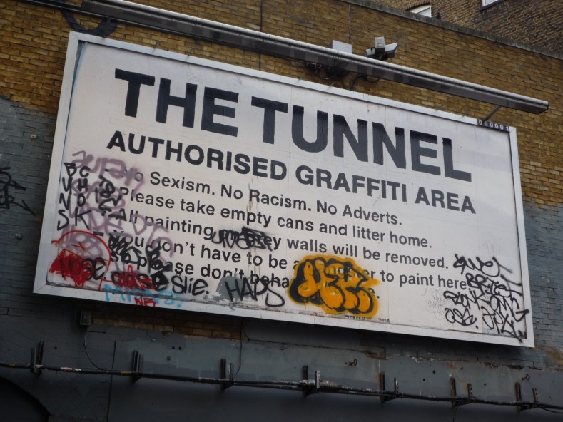 UK2010276