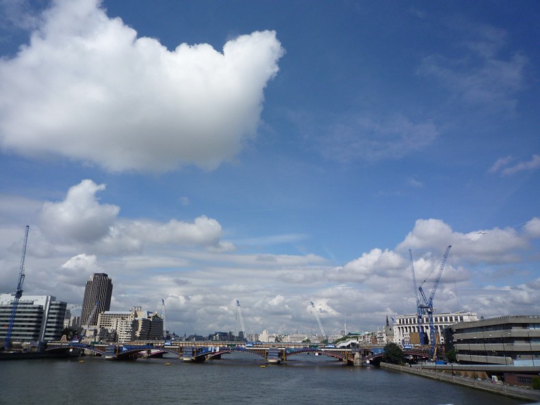 UK2010291